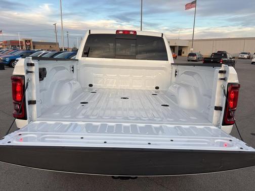 2026 RAM 2500 Warlock Crew Cab 4x4 6'4' Box