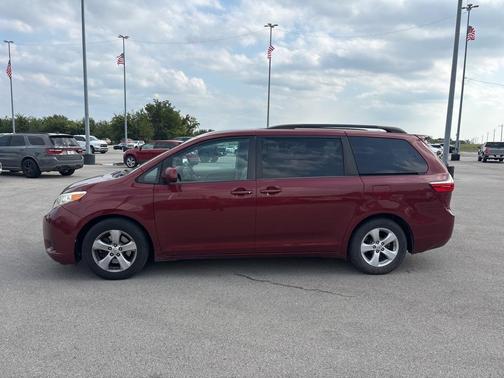 2015 Toyota Sienna SE