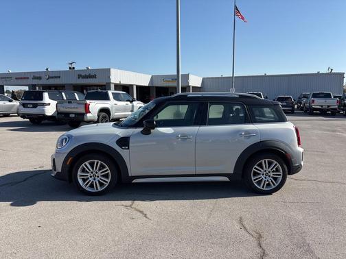 2022 MINI Countryman Oxford Edition