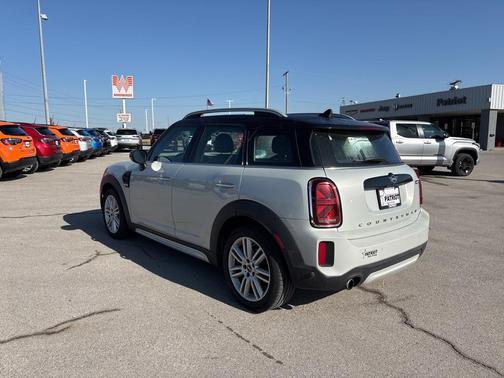 2022 MINI Countryman Oxford Edition