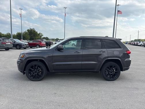 2021 Jeep Grand Cherokee Laredo