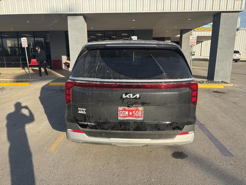2025 Kia Carnival LXS