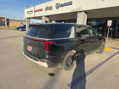 2025 Kia Carnival LXS