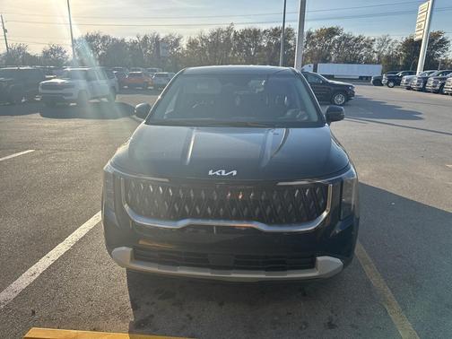 2025 Kia Carnival LXS