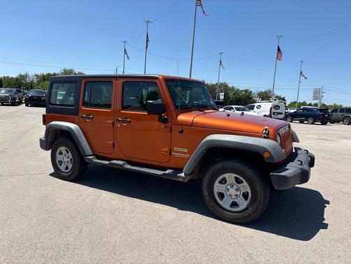 Mango Tango Pearlcoat 2011 Jeep Wrangler Unlimited Sport