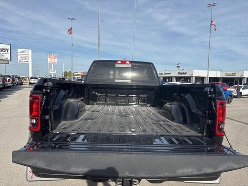 2026 RAM 3500 Tradesman Crew Cab 4x4 8' Box