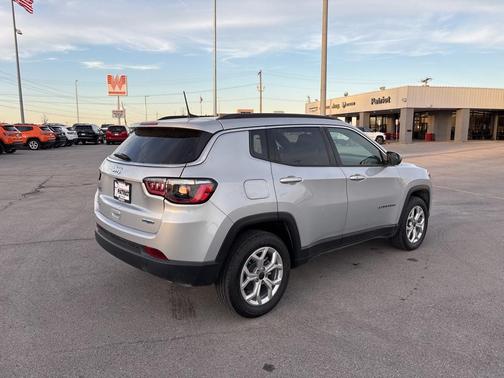 2025 Jeep Compass Latitude