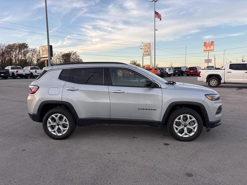 2025 Jeep Compass Latitude