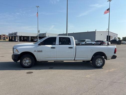 2018 RAM 2500 Tradesman Crew Cab 4x2 8' Box