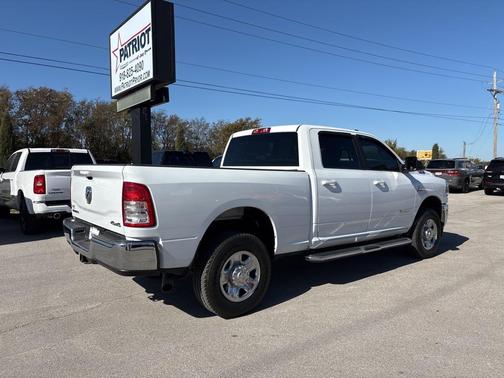 2021 RAM 2500 Big Horn Crew Cab 4x4 6'4' Box