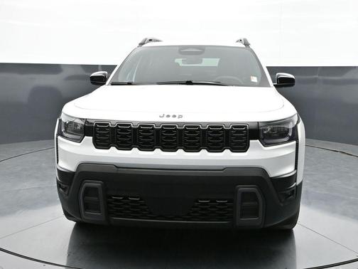 Bright White Clearcoat 2026 Jeep Cherokee Laredo 4x4