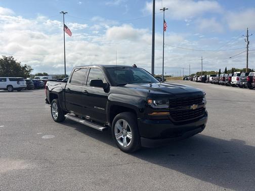 2018 Chevrolet Silverado 1500 Custom