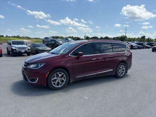 2017 Chrysler Pacifica Touring-L