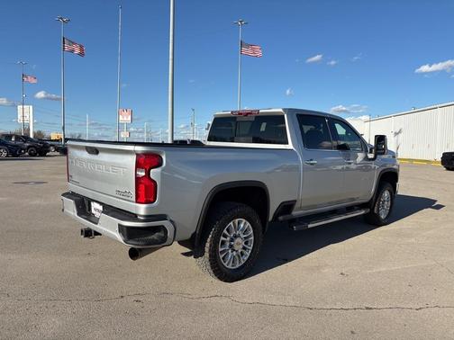 2022 Chevrolet Silverado 2500 High Country