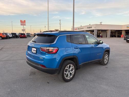 2025 Jeep Compass Latitude