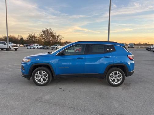 2025 Jeep Compass Latitude