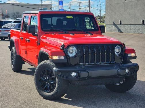 2022 Jeep Gladiator Sport