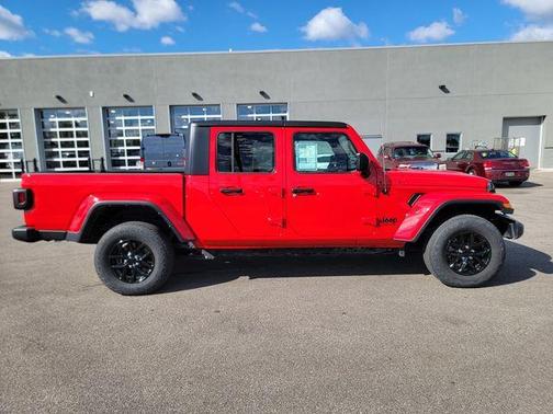 2022 Jeep Gladiator Sport