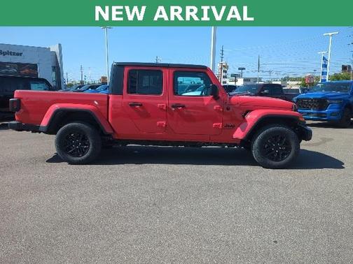 2022 Jeep Gladiator Sport