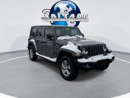2022 Jeep Wrangler Unlimited Sport