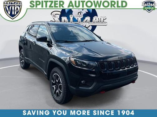Diamond Black 2026 Jeep Compass Trailhawk