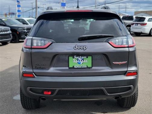 2022 Jeep Cherokee Trailhawk