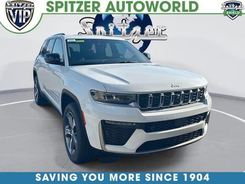 Bright White Clearcoat 2026 Jeep Grand Cherokee Limited