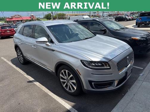 2019 Lincoln Nautilus Select