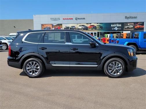2024 Kia Telluride LX