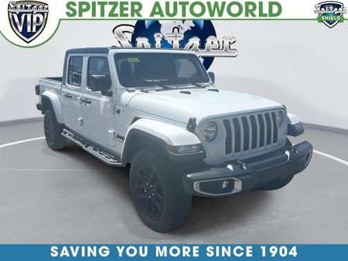 Bright White Clearcoat 2023 Jeep Gladiator Sport