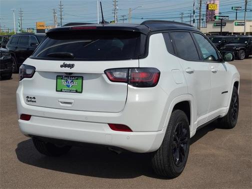 2023 Jeep Compass Altitude