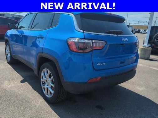 2022 Jeep Compass Latitude Lux