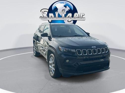 2024 Jeep Compass Latitude Lux