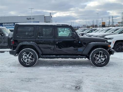 2025 Jeep Wrangler 4xe Sport