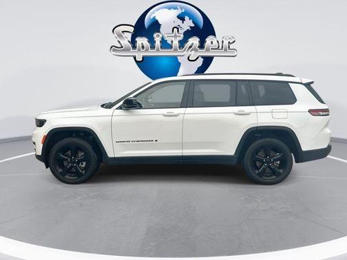 2023 Jeep Grand Cherokee L Laredo
