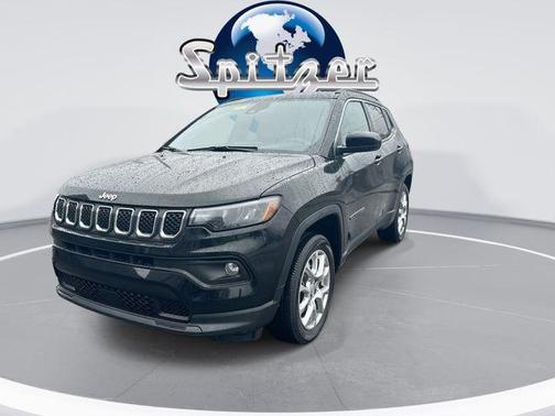 2023 Jeep Compass Latitude Lux