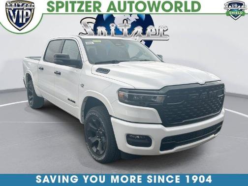 Bright White Clearcoat 2026 RAM 1500 Big Horn/Lone Star