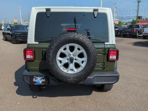 2021 Jeep Wrangler Unlimited Sport