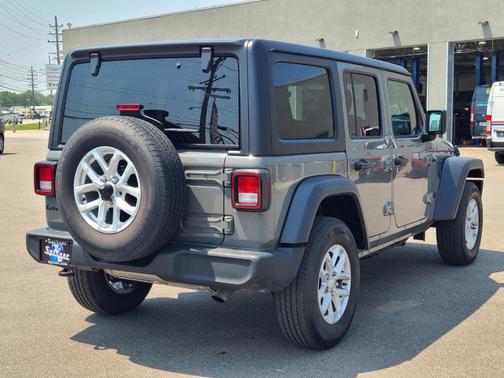 2023 Jeep Wrangler Sport