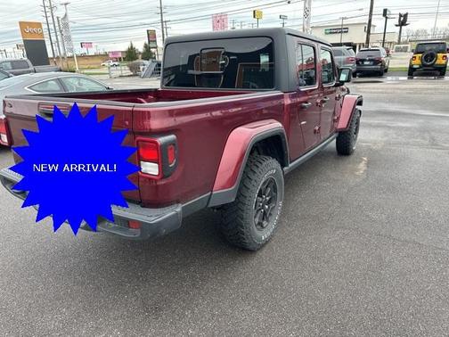 2022 Jeep Gladiator Sport