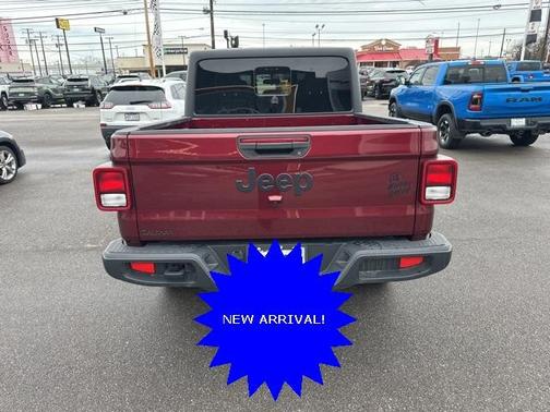2022 Jeep Gladiator Sport