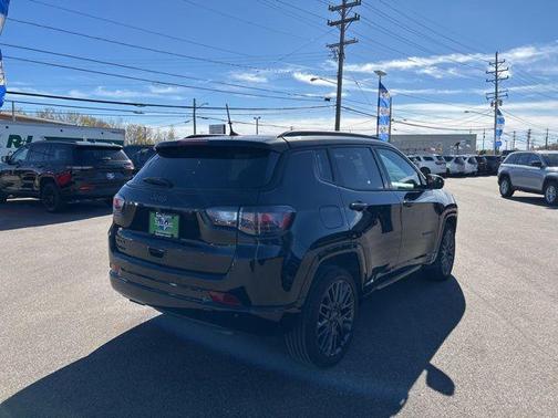 2023 Jeep Compass Altitude