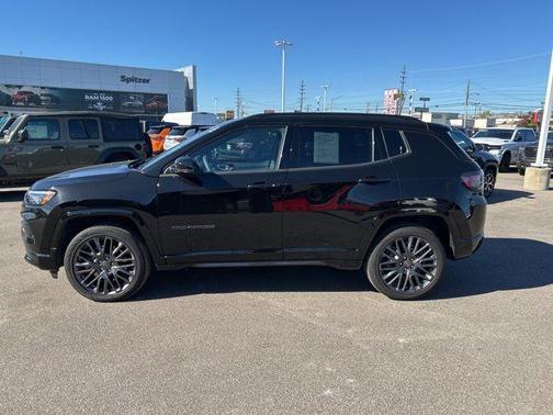 2023 Jeep Compass Altitude