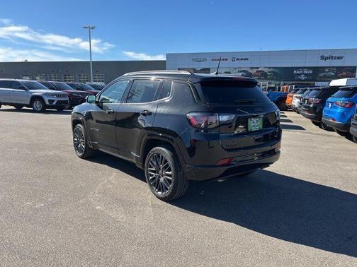 2023 Jeep Compass Altitude