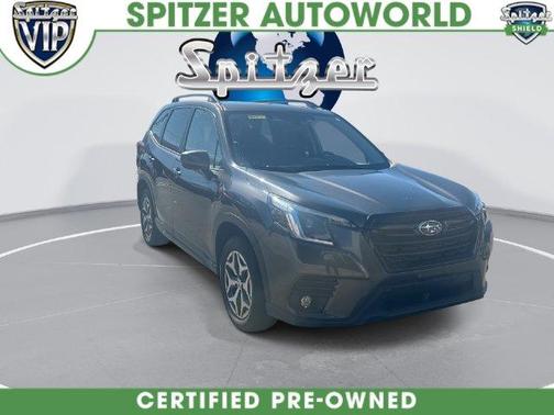 Magnetite Gray Metallic 2024 Subaru Forester Premium