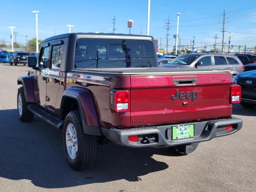2022 Jeep Gladiator Sport