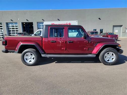 2022 Jeep Gladiator Sport