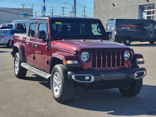 2022 Jeep Gladiator Sport