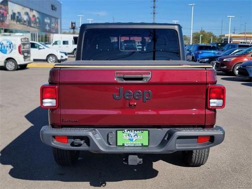 2022 Jeep Gladiator Sport