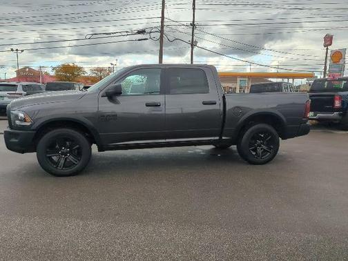 2024 RAM 1500 Classic SLT
